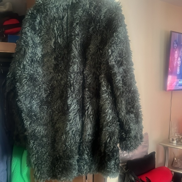 Forest green faux fur short coat like car coat - Picture 2 of 2
